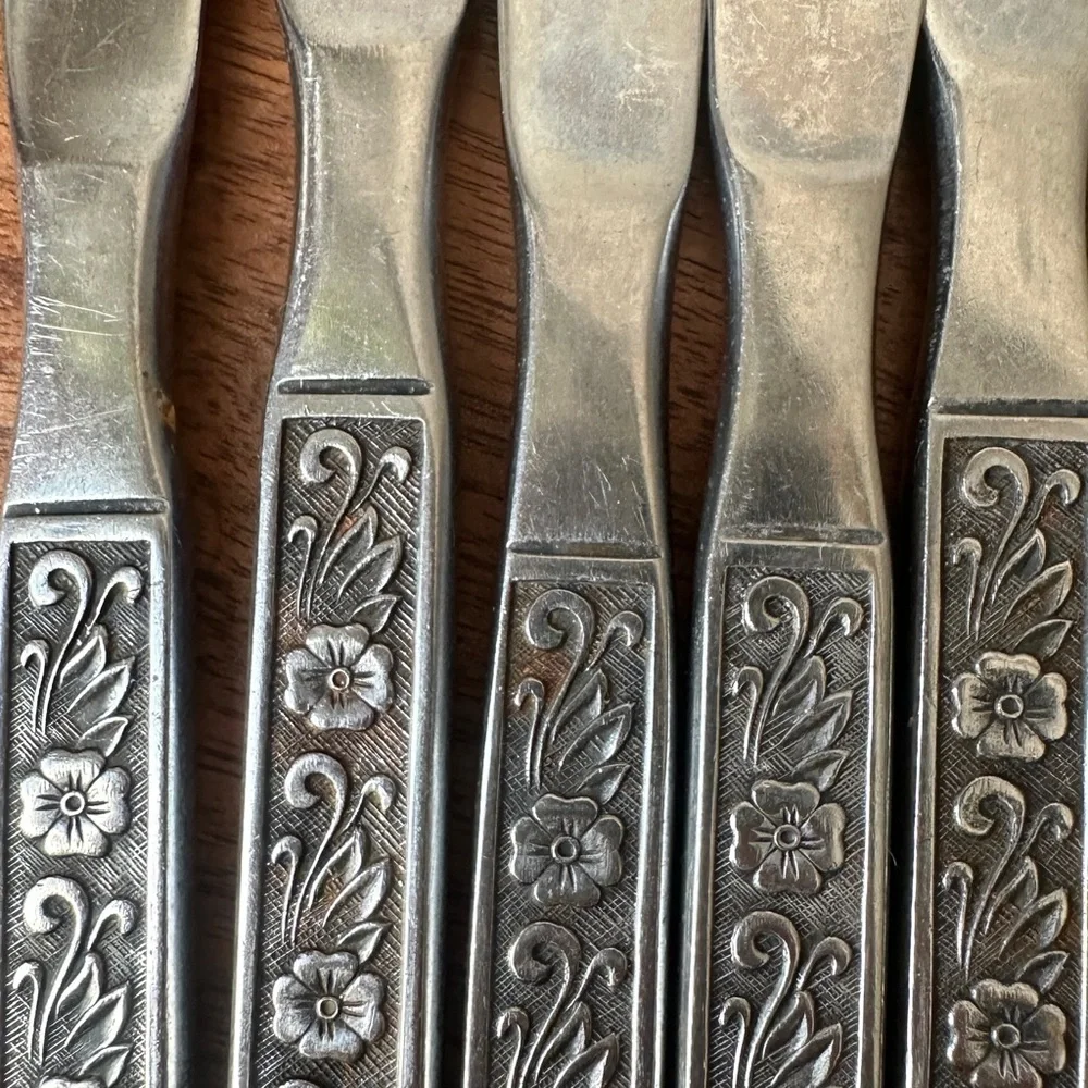Stainless Knife Set Floral Design Flatware Butter Knives Vintage Kitchen MCM